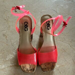 GBG Los Angeles  Queen  cork heel. Coral pink
Size 6.5